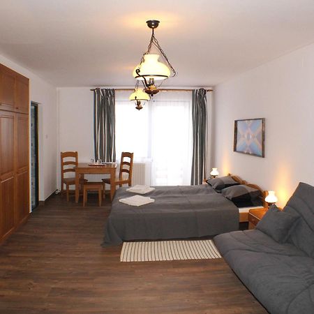 Hotel Sugo Panzio Madarasi Hargita à Izvoare  Extérieur photo